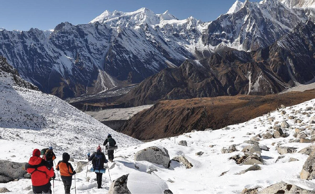 Larkya La Pass – Manaslu Circuit Trek